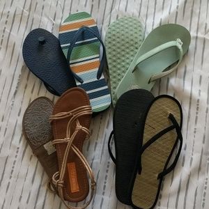 ***SOLD***Bundle flip flops